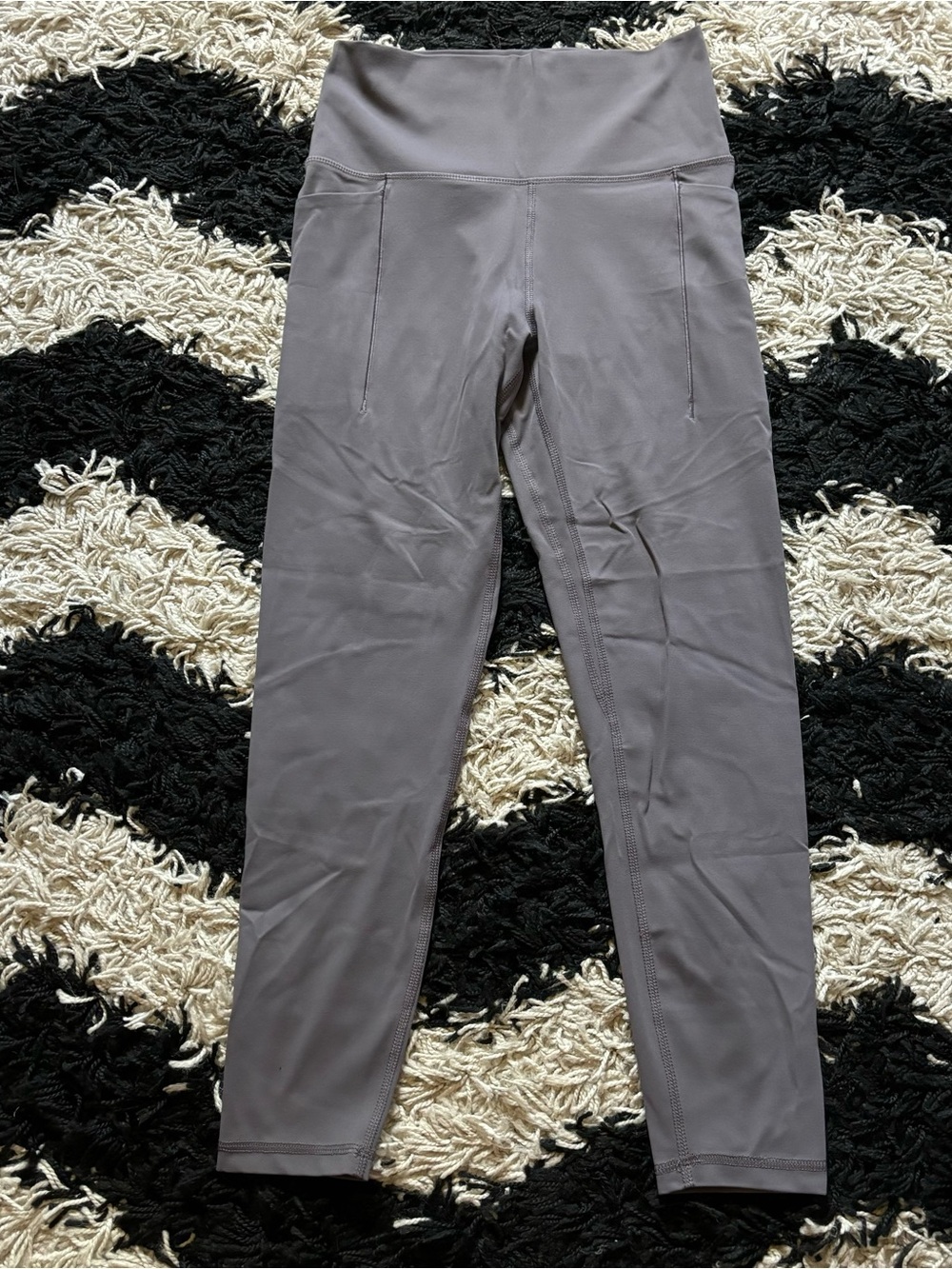 Avia SoftSculpt Athleisure Grey Cropped Capri Length Leggings